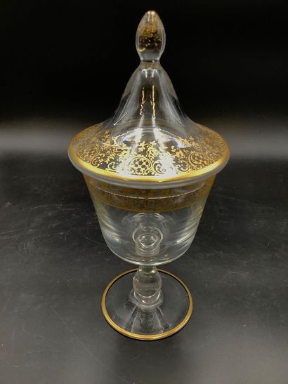 Beau drageoir Ou compotier en verre à décor...