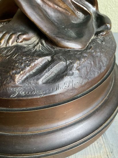Mother and child. Bronze by Auguste Moreau....