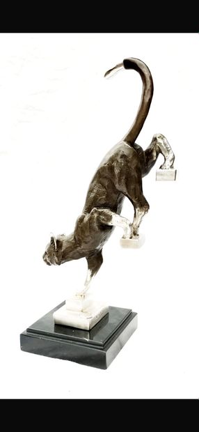 Art Moderne: Animal bronze with double fawn...