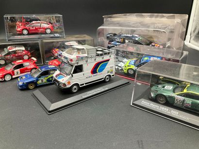 10 Voitures miniatures «rallye ». (9 voitures,...