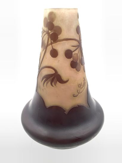Beau vase des établissements Gallé, en forme...