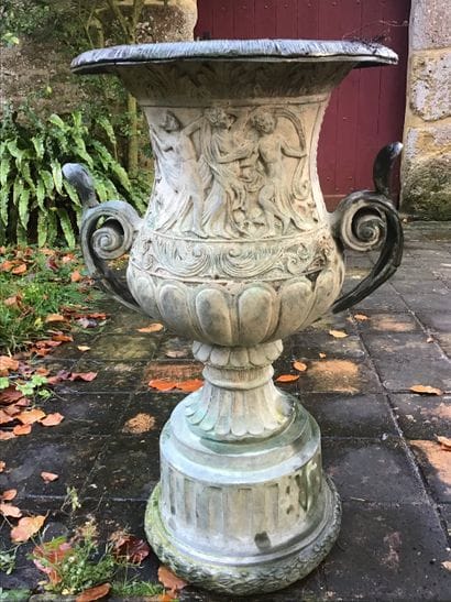 Pair of Medici vases in lost-wax cast brass,...