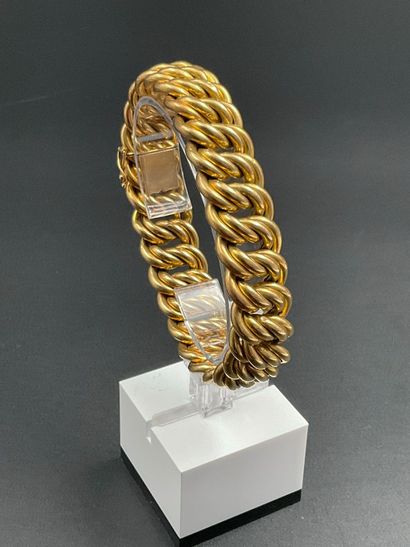 Bracelet en or jaune 750 millièmes, mailles...