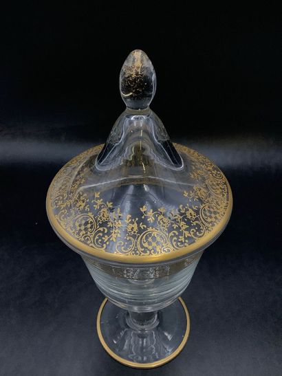 Beau drageoir Ou compotier en verre à décor...