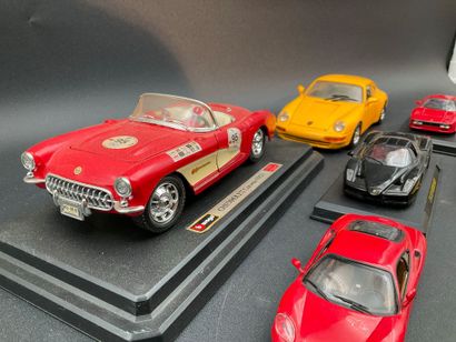 8 véhicules miniatures « voitures de sport»....