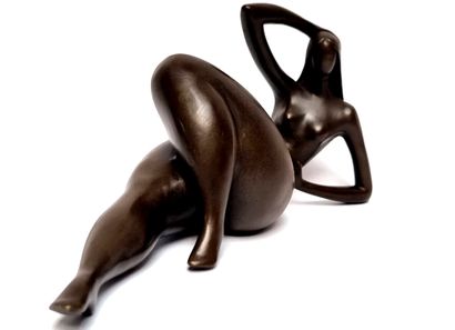 Art Moderne. Bronze sculpture of a stylized...