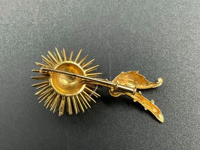Broche en or jaune 750 millièmes ornée d’une...