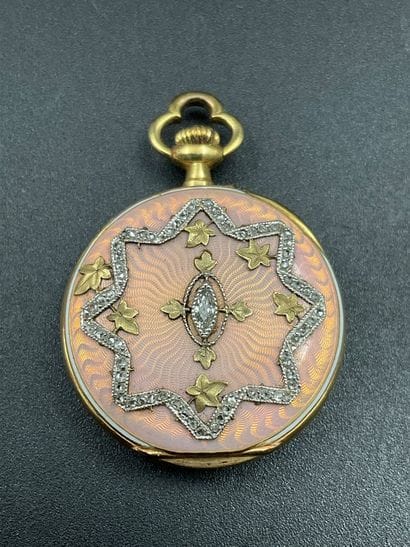 Montre de col en or avec fond émaillé et...