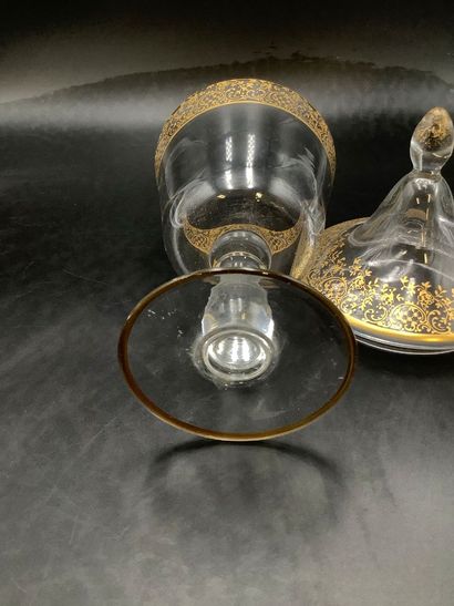 Beau drageoir Ou compotier en verre à décor...