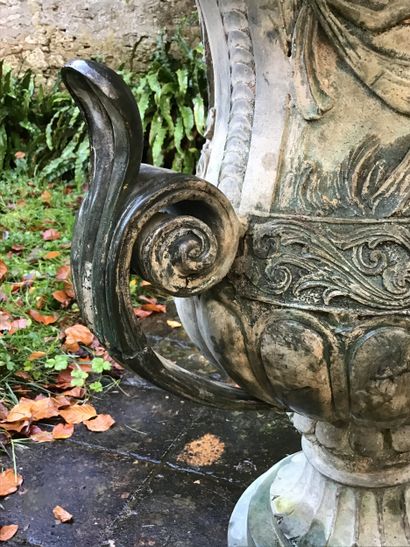 Pair of Medici vases in lost-wax cast brass,...