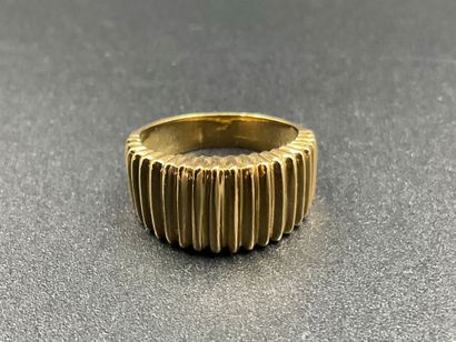Bague en or jaune 750 millièmes, TDD 50,...