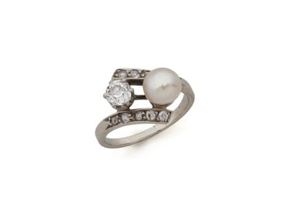 Bague toi et moi en or 750 et platine 850...