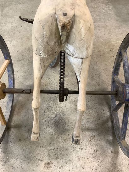 Tricycle en forme de cheval d’époque Napoléon...