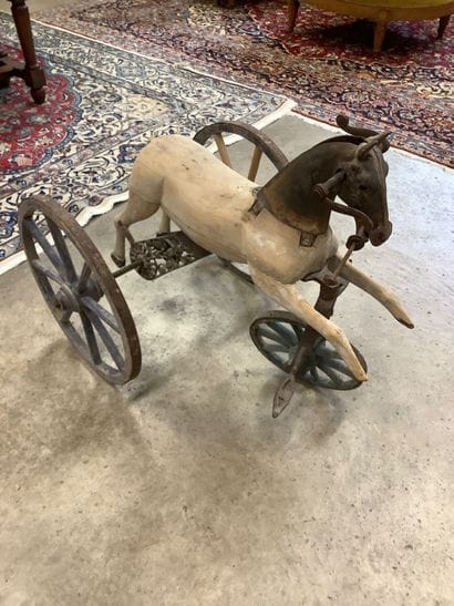 Tricycle en forme de cheval d’époque Napoléon...
