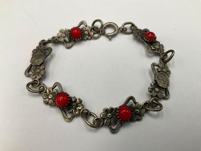 Bijoux en argent. Poids brut 213 grammes
