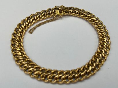 Bracelet in yellow gold 750 thousandths....