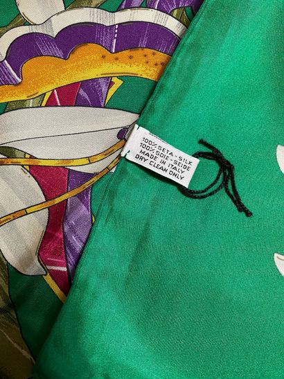 Chanel scarf in green silk with multicolored...