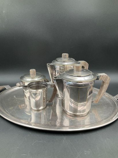 Métal argenté. Un beau service à café, art...