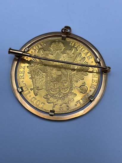 Piece of 4 Ducats mounted on a brooch. Weight...