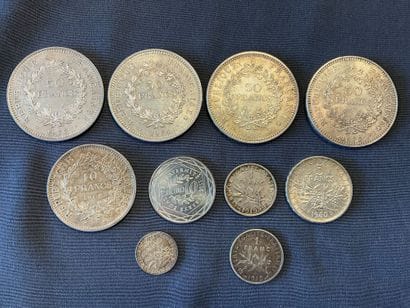 Ensemble de pièces en argent comprenant 4...
