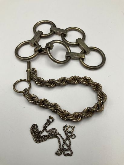 Bijoux en argent. Poids brut 213 grammes