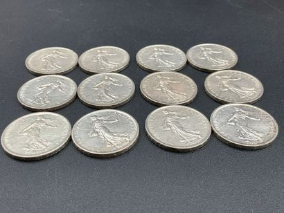 Argent: 12 monnaies de 5 frances 1960. Qualité...