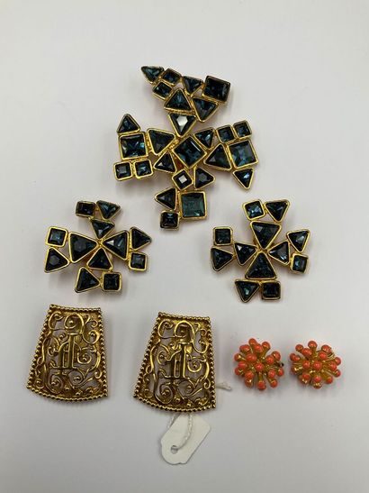 Bijoux fantaisies dont un collier en malakite,...