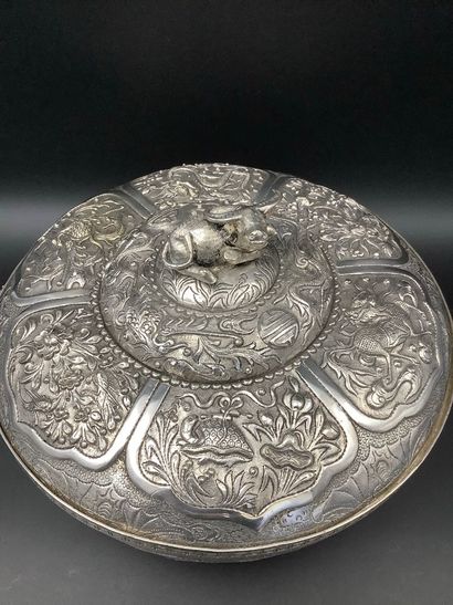 Large Asian-style silver-plated metal pot...