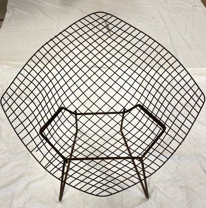 KNOLL BERTOIA, une chaise avec accident.
Dans...