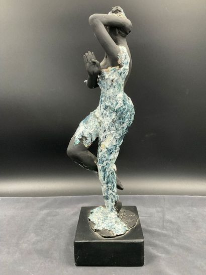 2 ceramic sculptures by Maryvonne CLARA,...