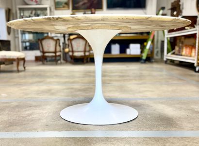 Eero SAARINEN (1910-1961) KNOLL INTERNATIONAL
Table...
