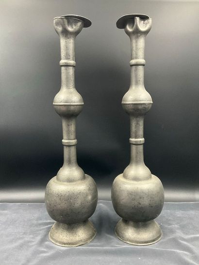 Pair of 18th-century pewter ewers, hallm...