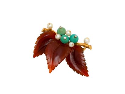 Beautiful textured 585 thousandths gold brooch...
