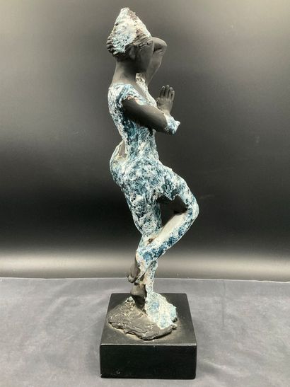 2 ceramic sculptures by Maryvonne CLARA,...