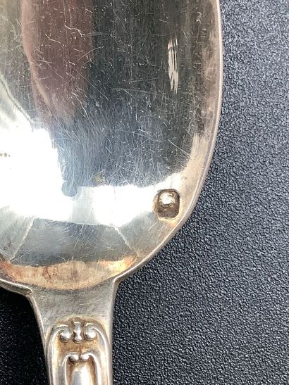 Argent, écrin de 12 petites cuillères en...