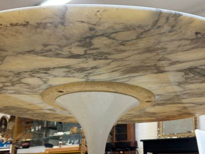 Eero SAARINEN (1910-1961) KNOLL INTERNATIONAL
Table...