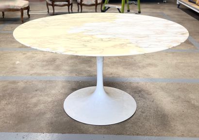 Eero SAARINEN (1910-1961) KNOLL INTERNATIONAL
Table...