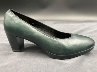 MARCO TOZZI, pointure 38, paire d’escarpins...