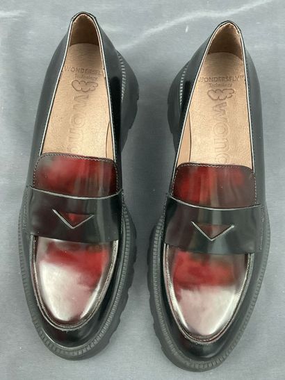 WONDERS, modèle C-7202, pointure 38, paire...