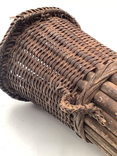 Carquois ou panier de cueillette ancien en...
