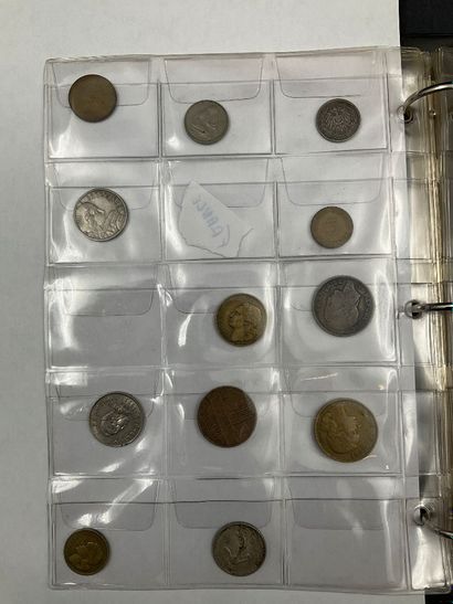Album de pièces de monnaie divers dont France,...