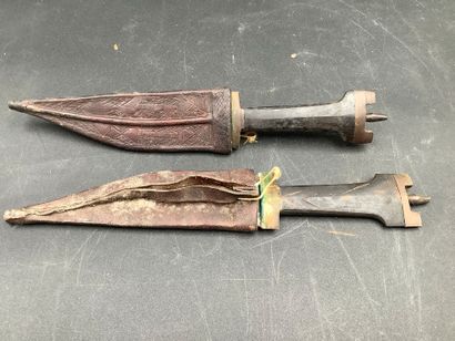 4 Couteaux Touareg, souvenirs de voyage,...