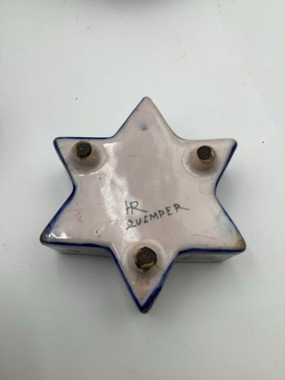 Lot de faïences et céramiques de diverses...