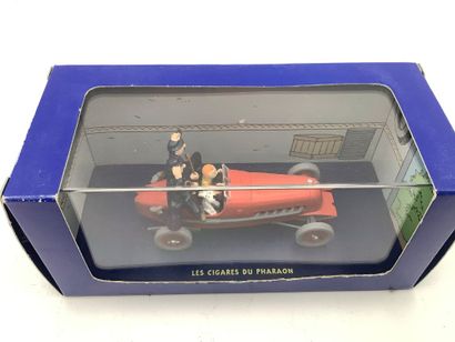 TINTIN, 5 voitures miniatures 1/43 des aventures...