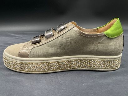 MKD. modèle ORENSE, pointure 37, paire de...