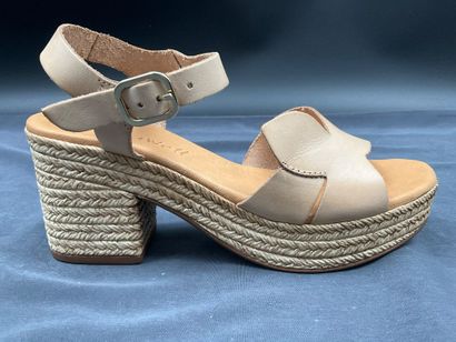 ALIWELL, modèle TANGRAM, pointure 37, paire...