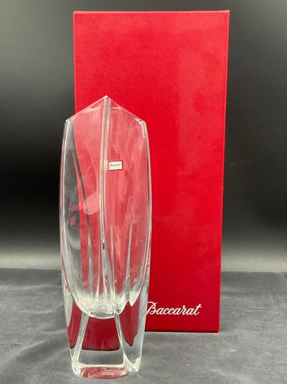 RIGOT ROBERT (1929-2023) pour BACCARAT. Vase...