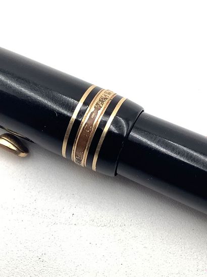 Montblanc, stylo plume de marque Montblanc...