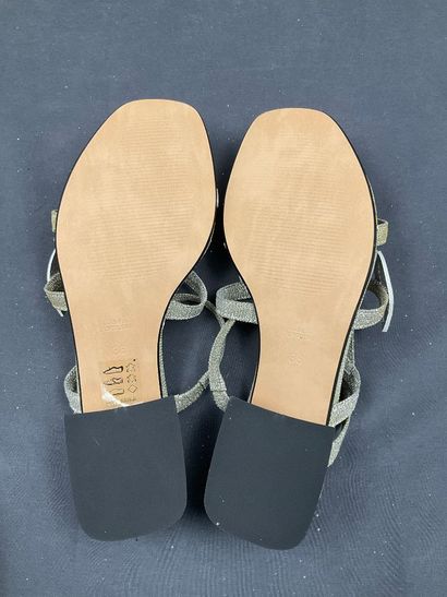 QOOTUM, modèle GALA 492 , pointure 36, paire...