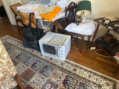 Vente en 1 lot de l'entier mobilier d'un...